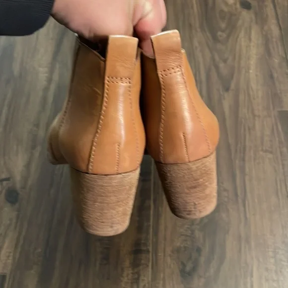 Madewell Brenner Bootie - Picture 5 of 10